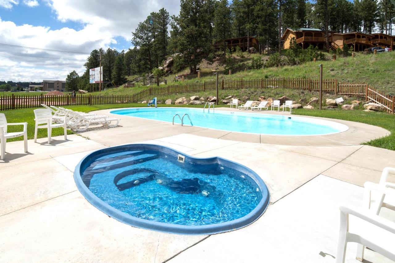 Rock Crest Lodge & Cabins Custer Kültér fotó
