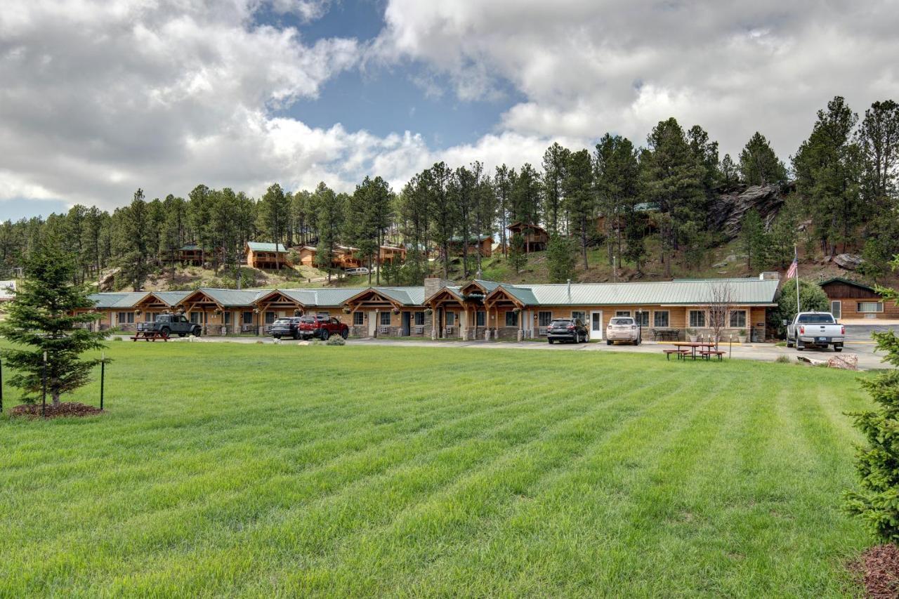 Rock Crest Lodge & Cabins Custer Kültér fotó
