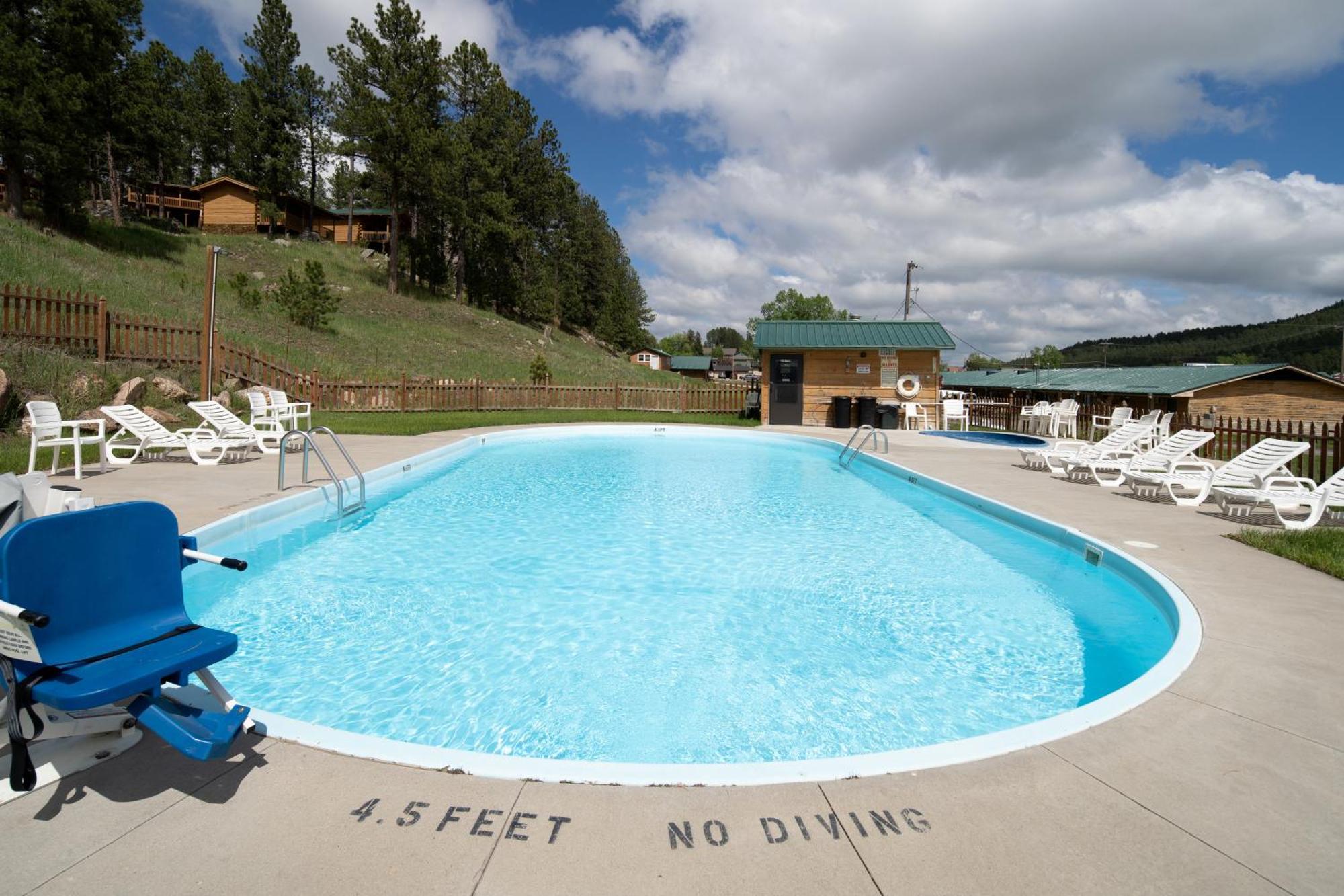 Rock Crest Lodge & Cabins Custer Kültér fotó