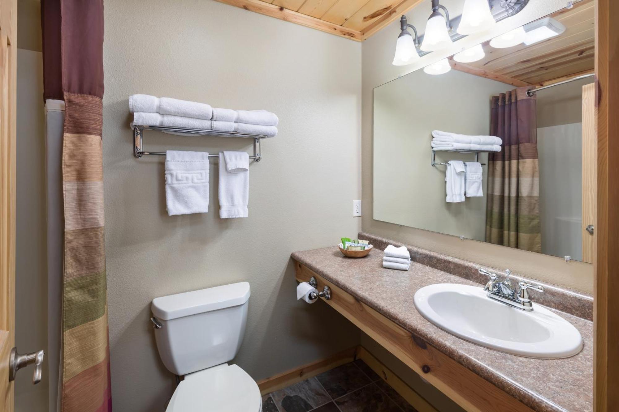 Rock Crest Lodge & Cabins Custer Kültér fotó