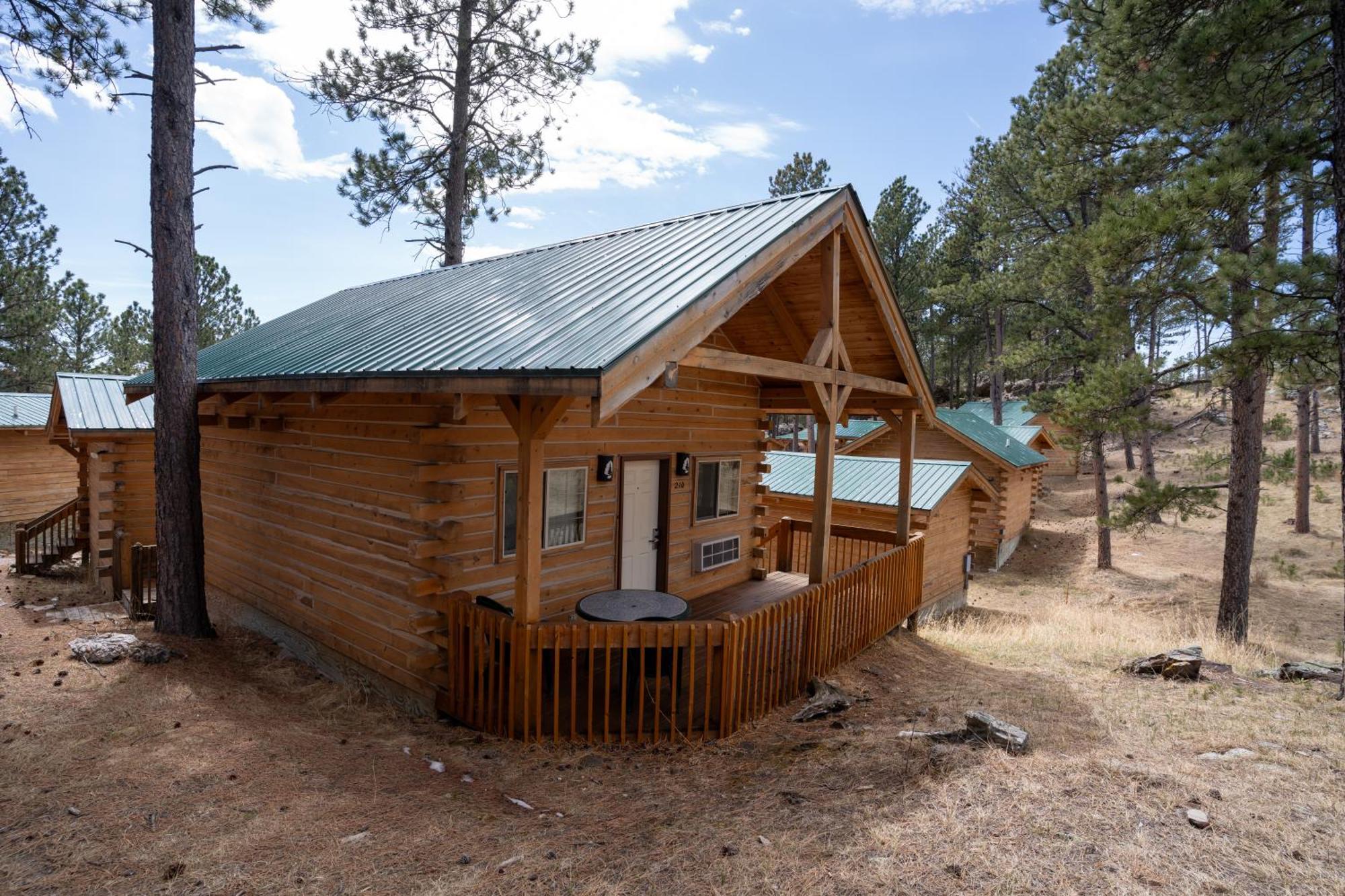 Rock Crest Lodge & Cabins Custer Kültér fotó