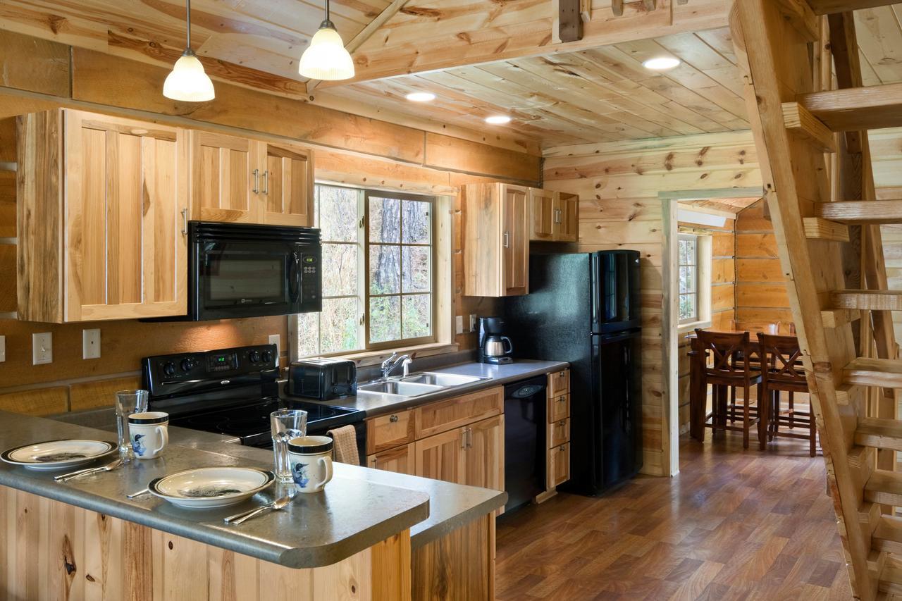 Rock Crest Lodge & Cabins Custer Kültér fotó